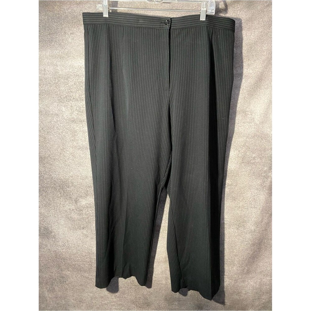 Briggs New York Women’s 18W Pinstripe Dress Pants Black Straight Leg Stretch
